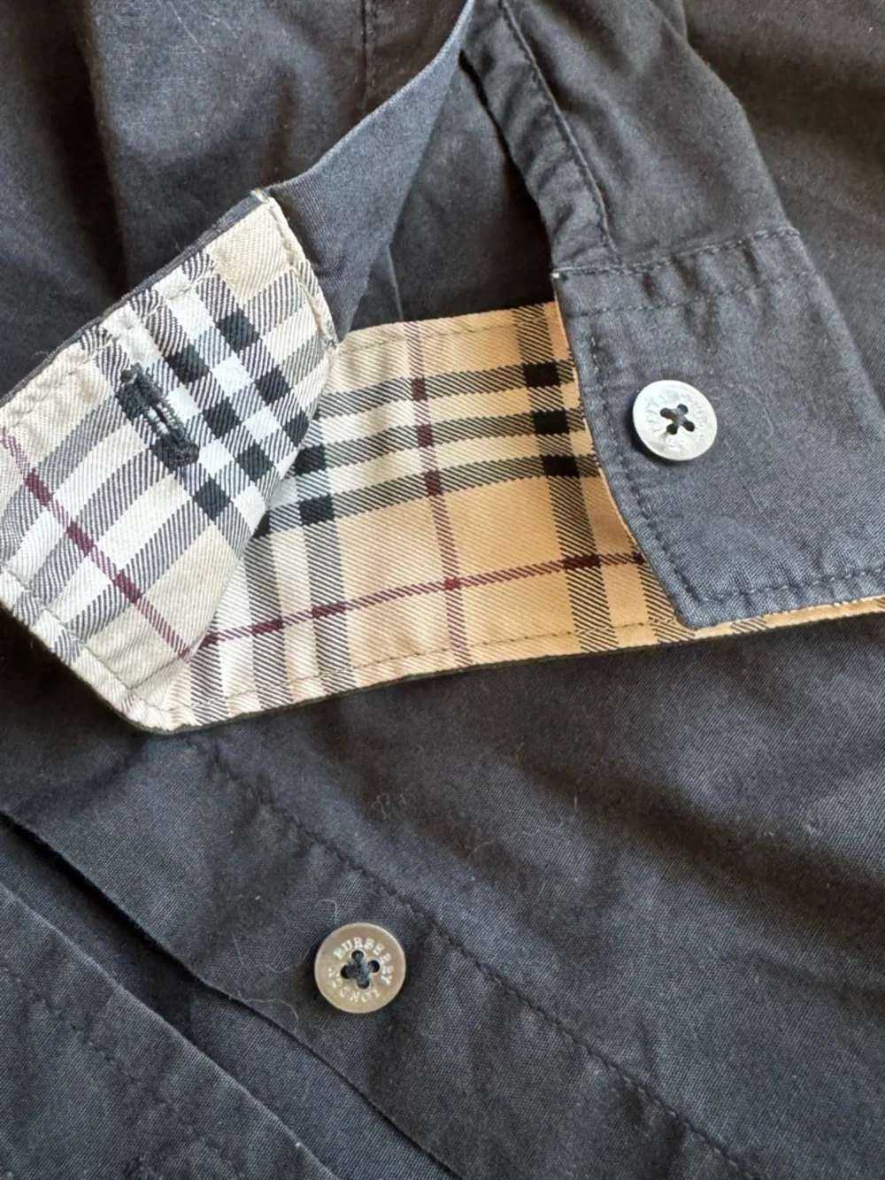 Authentic Burberry London Black Shirt Button-Up with Signature Check Collar - Picture 4 of 8